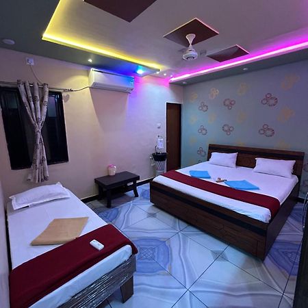 Garudeshwar Kamdhenu Home Stay מראה חיצוני תמונה