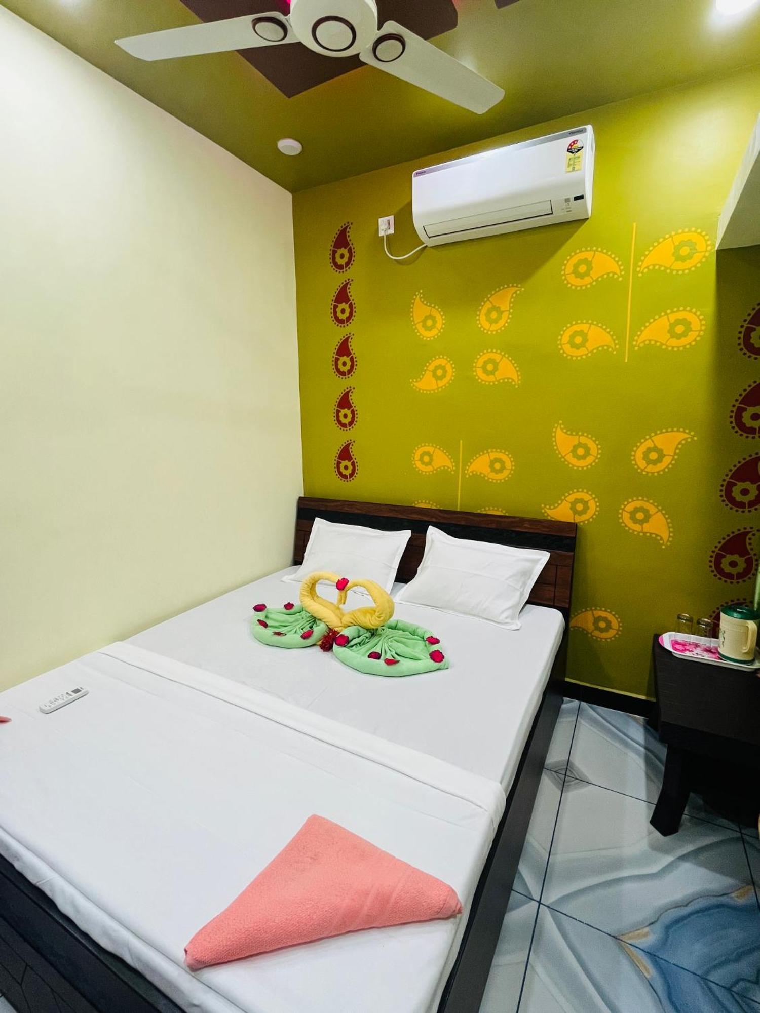 Garudeshwar Kamdhenu Home Stay מראה חיצוני תמונה